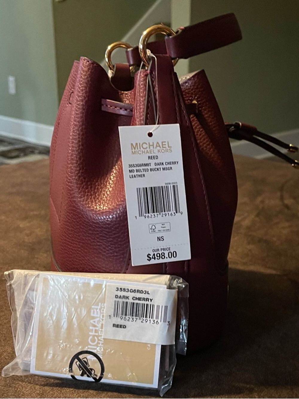 Michael Kors Reed Bucket Bag Set - Picture 8 of 9